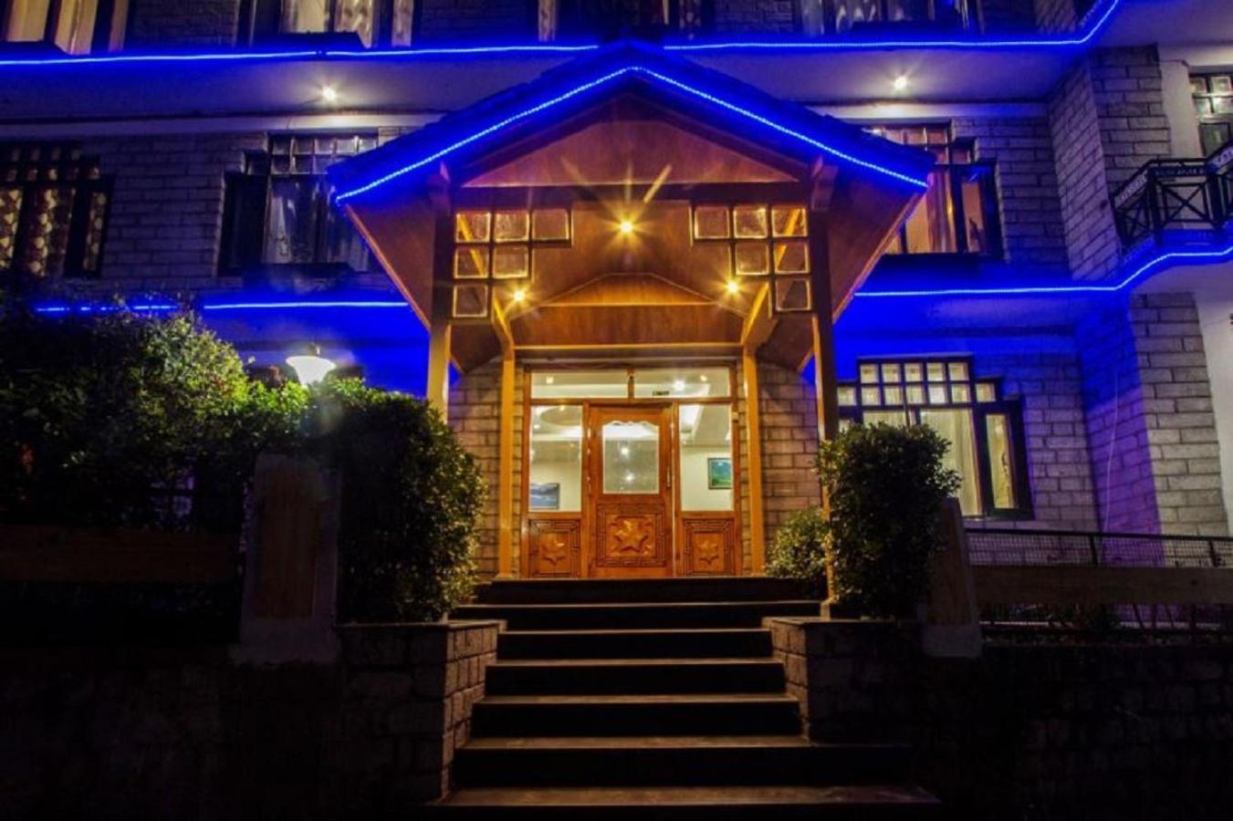 White Mountain Hotel มะนาลี ภายนอก รูปภาพ