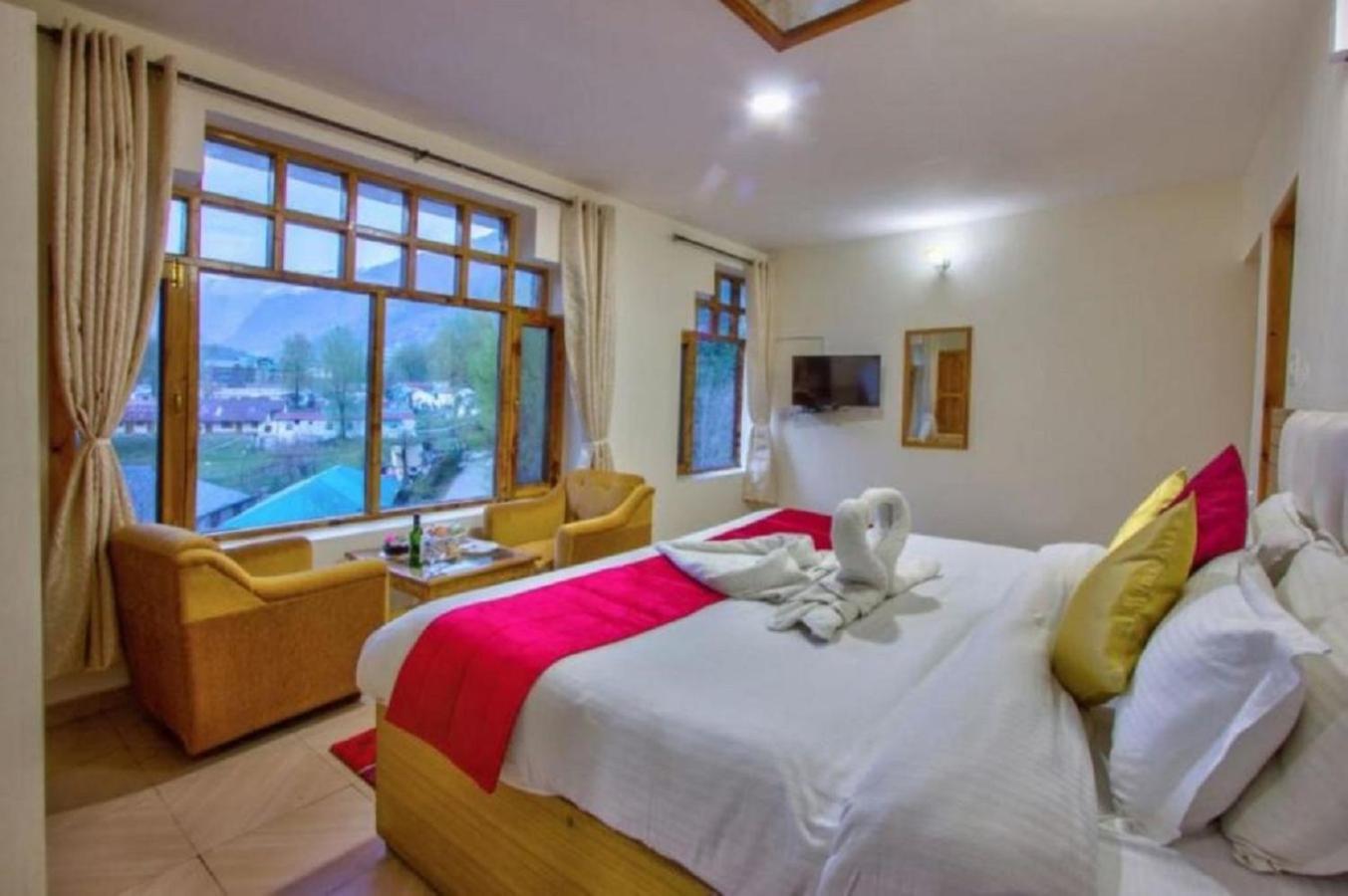 White Mountain Hotel มะนาลี ภายนอก รูปภาพ
